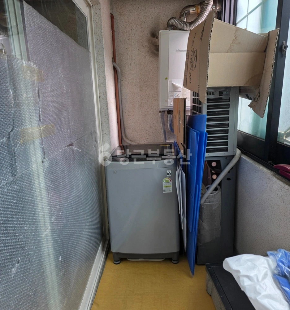 서울특별시 서대문구 창천동 원룸 사진 1