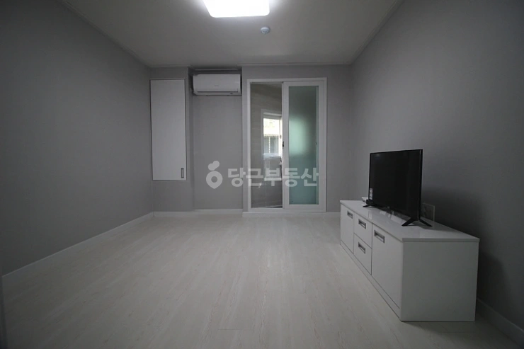 대전광역시 서구 월평동 원룸 사진 1