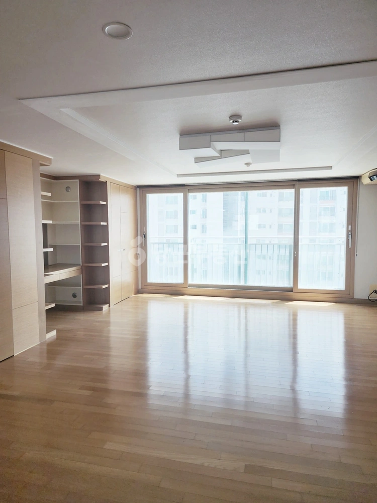 전남광주통합특별시 북구 신용동 아파트 사진 1