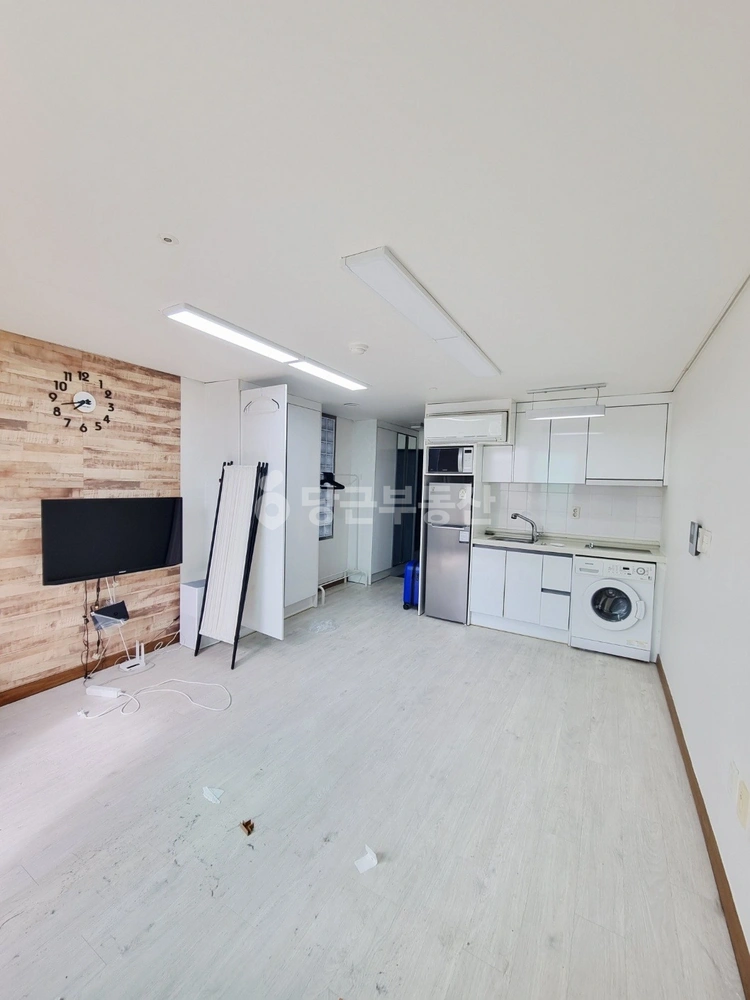 서울특별시 강남구 역삼동 원룸 사진 1