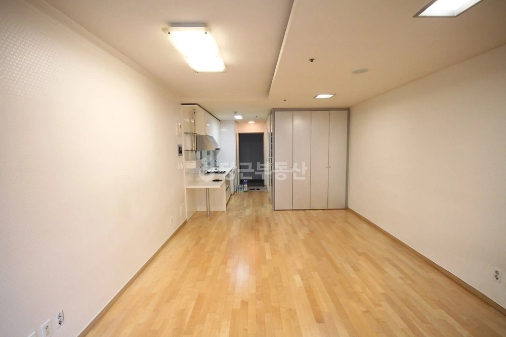 서울특별시 강남구 역삼동 아파트 사진 1