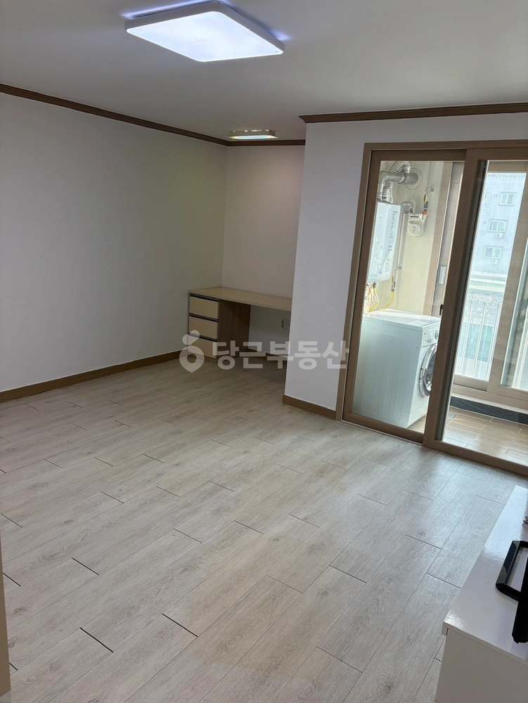 대전광역시 유성구 봉명동 아파트 사진 1