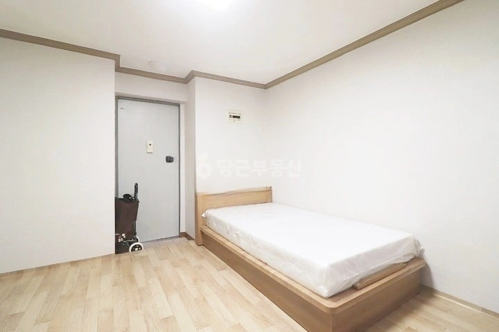 대전광역시 서구 탄방동 원룸 사진 1