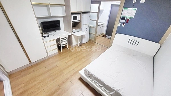 대전광역시 유성구 봉명동 원룸 사진 1