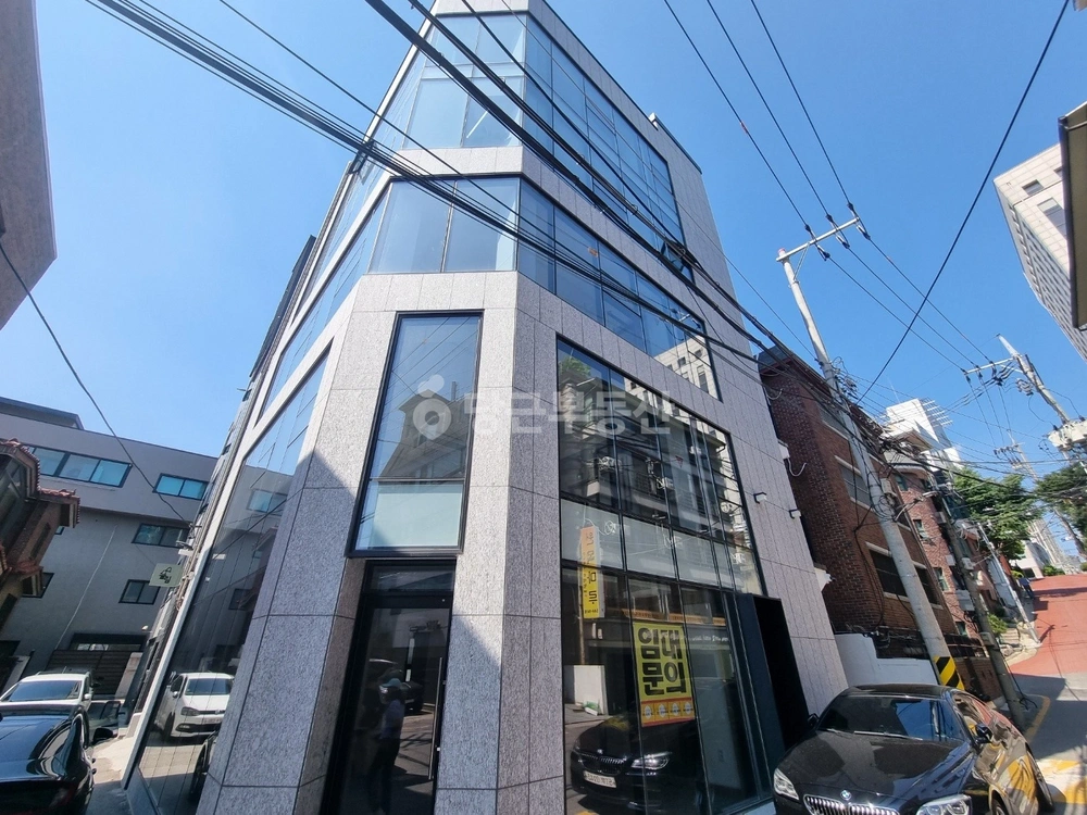 서울특별시 강남구 논현동 건물 사진 1