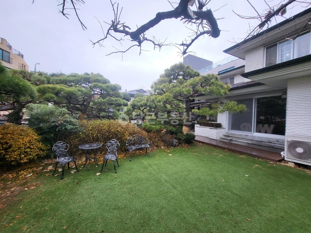 서울특별시 강남구 역삼동 건물 사진 1