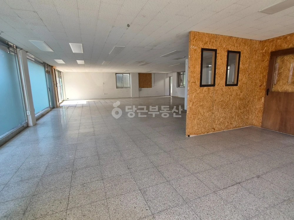 대전광역시 중구 석교동 상가 사진 1