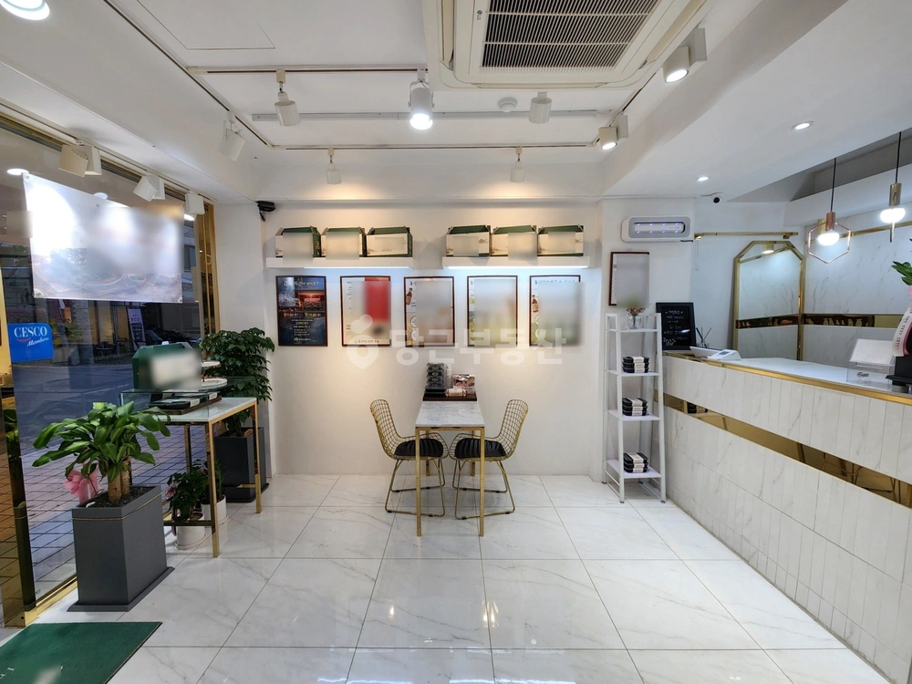 서울특별시 강남구 역삼동 상가 사진 1