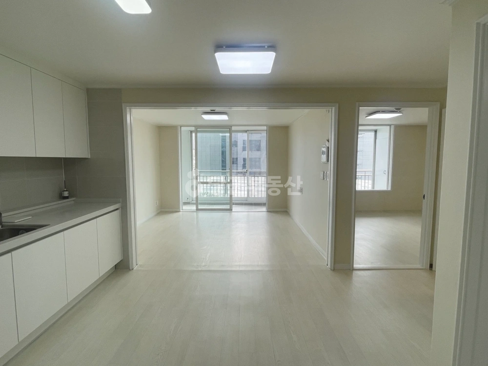 부산광역시 사상구 주례동 아파트 사진 1