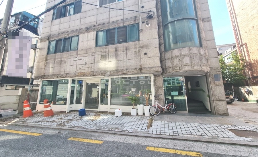 서울특별시 강남구 역삼동 상가 사진 1