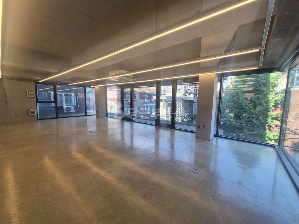 서울특별시 강남구 역삼동 상가 사진 1