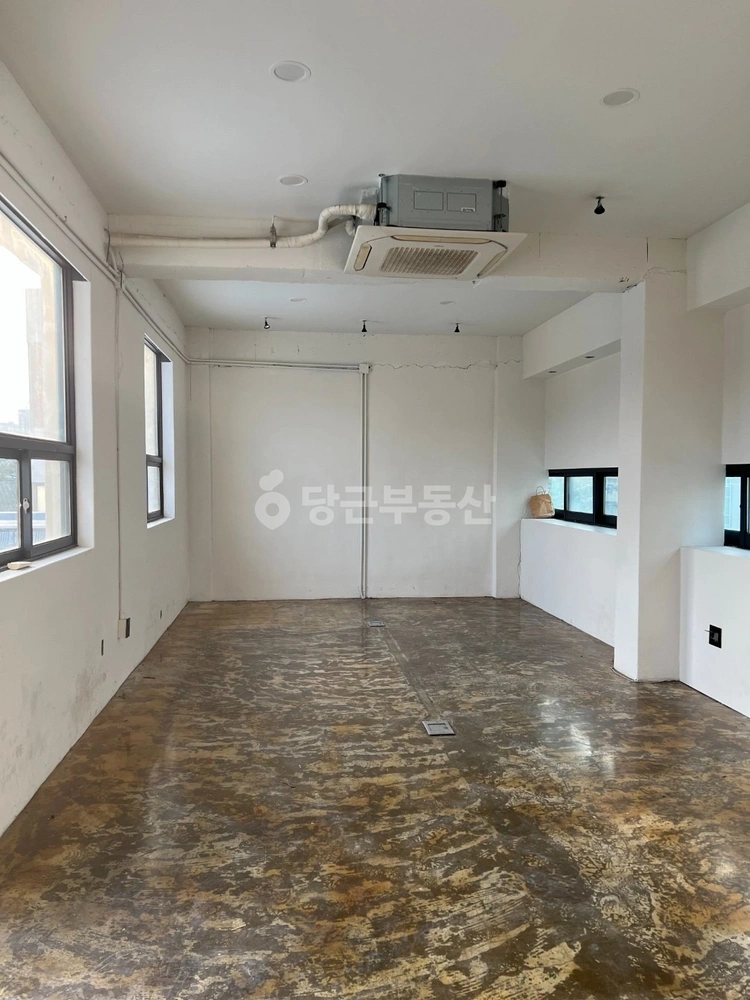 전남광주통합특별시 동구 동명동 상가 사진 1