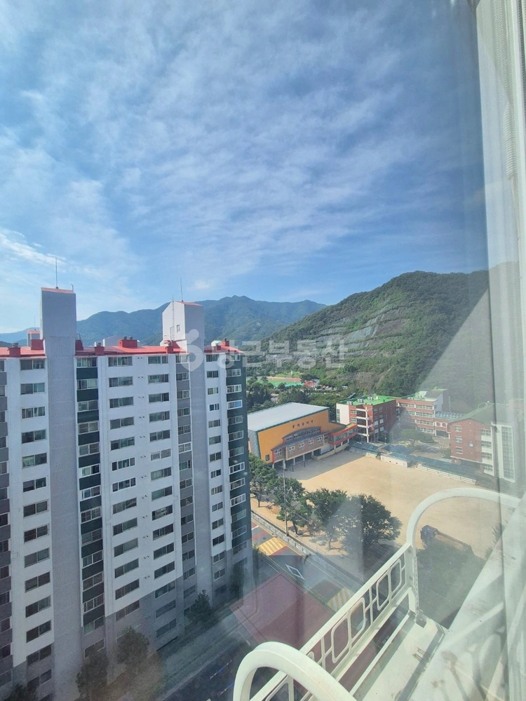경상남도 창원시 마산회원구 내서읍 아파트 사진 1