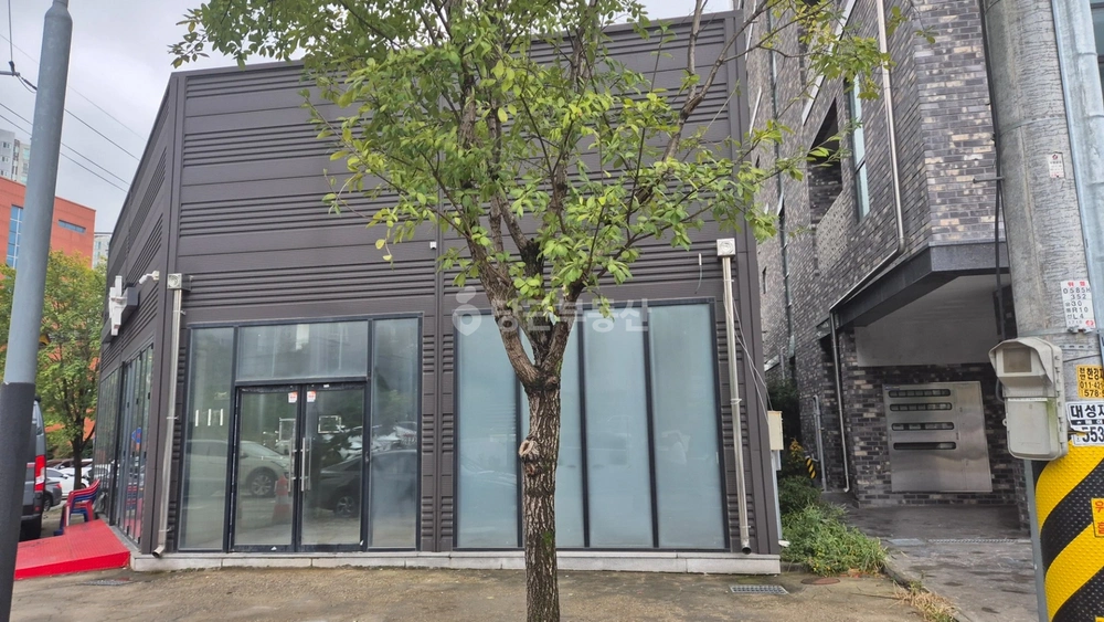 충청남도 천안시 서북구 백석동 상가 사진 1