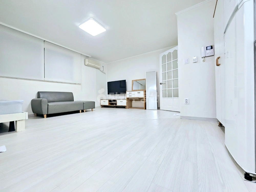 서울특별시 강남구 논현동 원룸 사진 1
