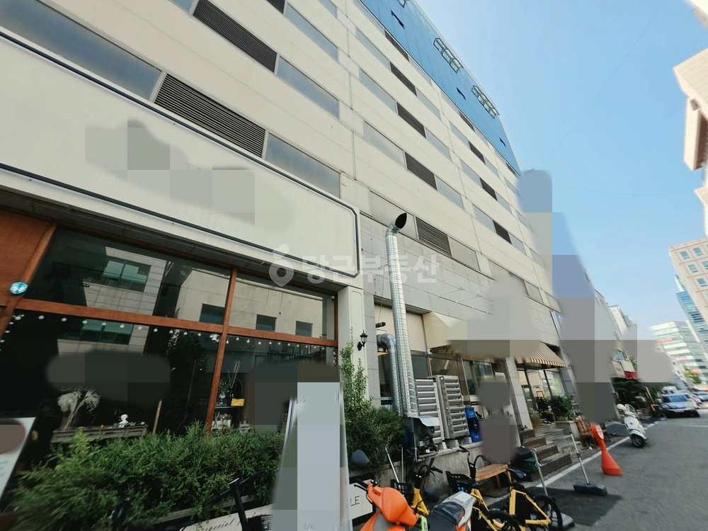 대전광역시 서구 둔산동 상가 사진 1