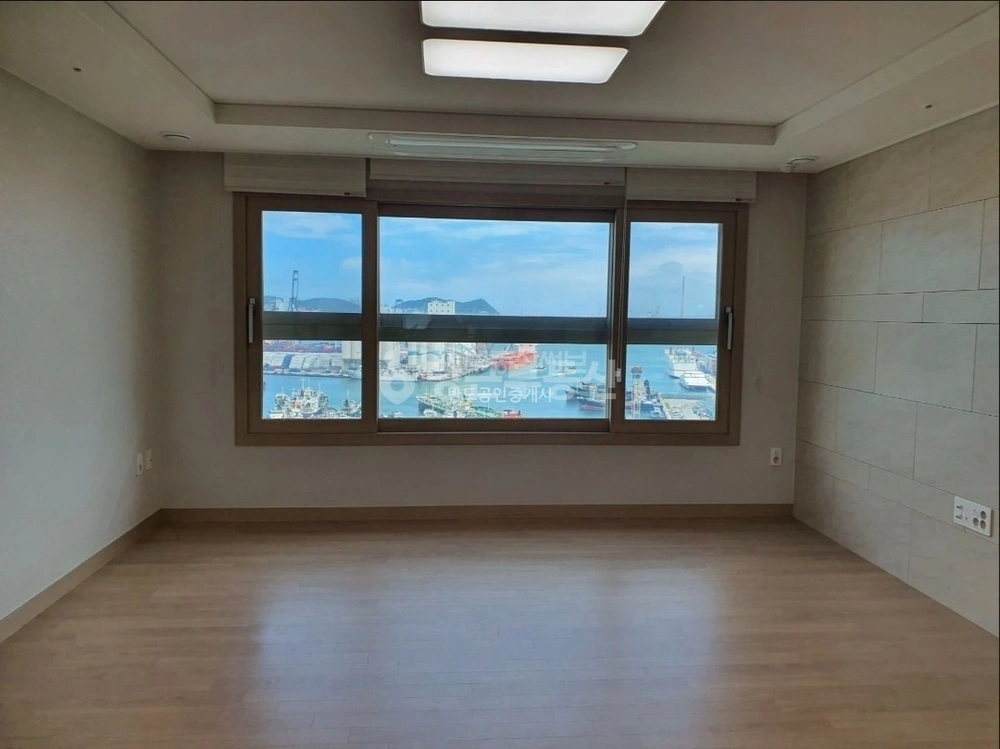 부산광역시 동구 초량동 아파트 사진 1