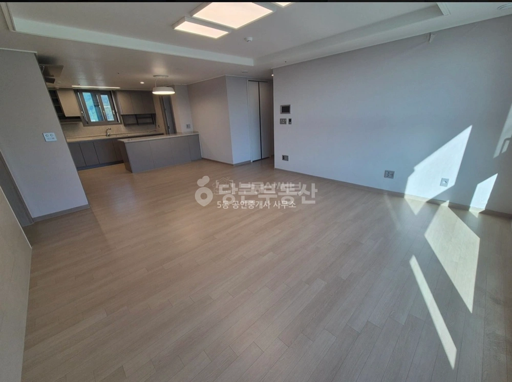 부산광역시 사상구 주례동 아파트 사진 1