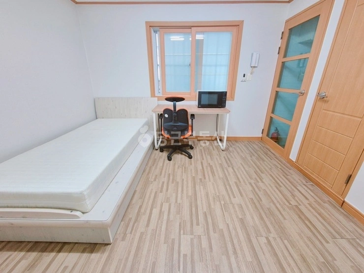 부산광역시 금정구 장전동 원룸 사진 1