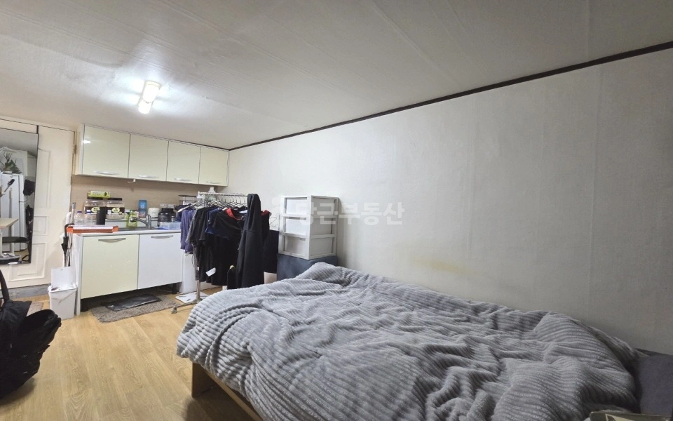 서울특별시 서초구 반포동 원룸 사진 1