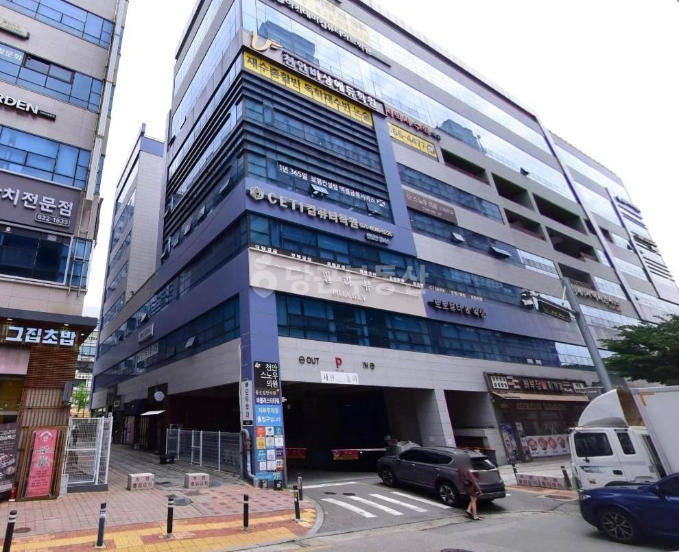충청남도 천안시 서북구 불당동 상가 사진 1