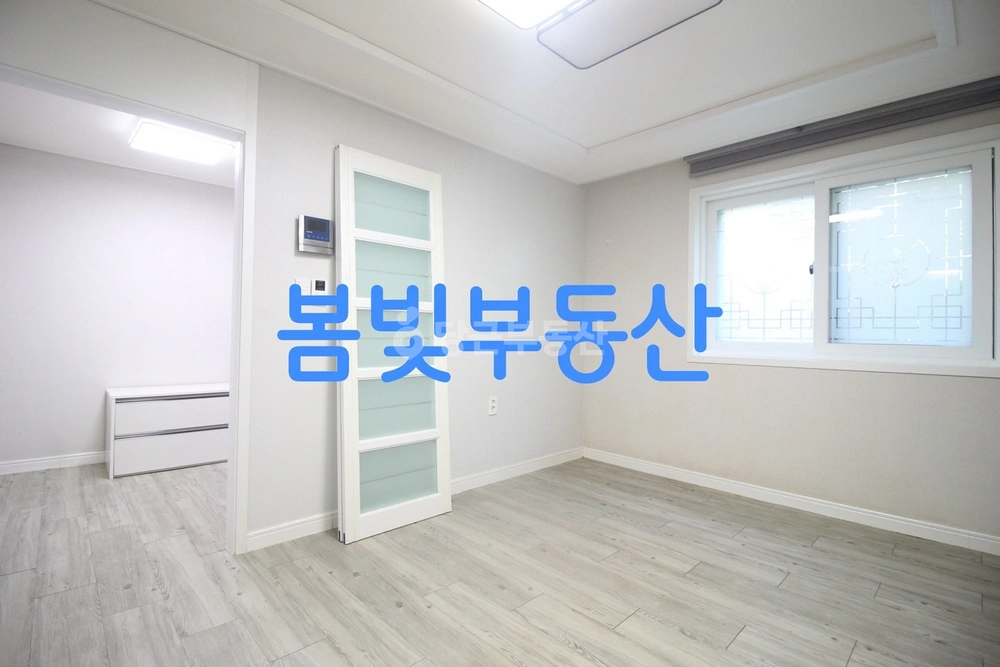 부산광역시 서구 초장동 원룸 사진 1