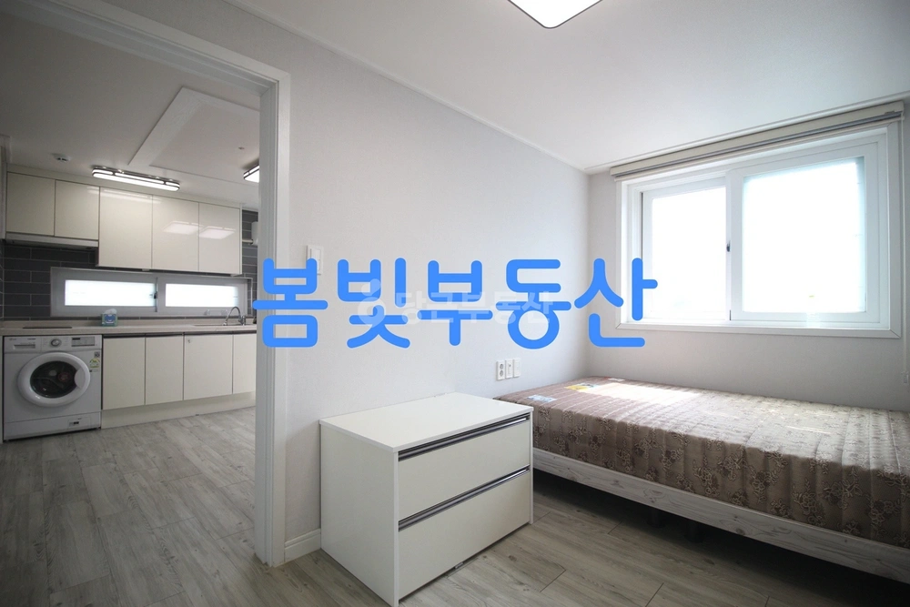부산광역시 서구 초장동 원룸 사진 1