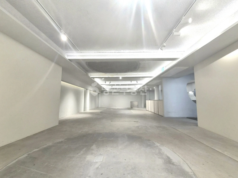 서울특별시 강남구 신사동 상가 사진 1