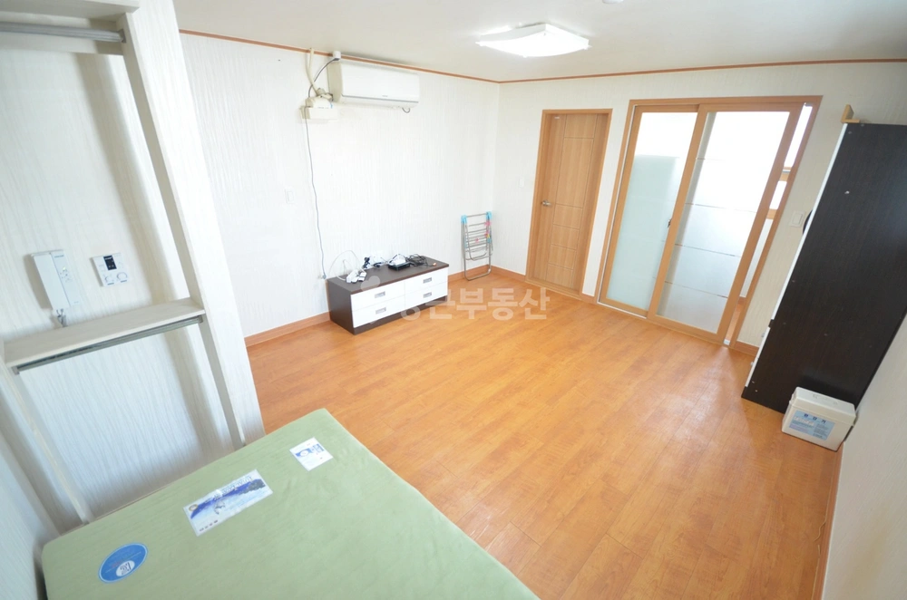 부산광역시 중구 영주동 원룸 사진 1