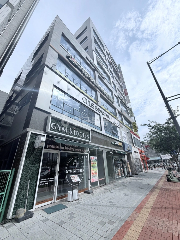 충청남도 천안시 서북구 불당동 상가 사진 1
