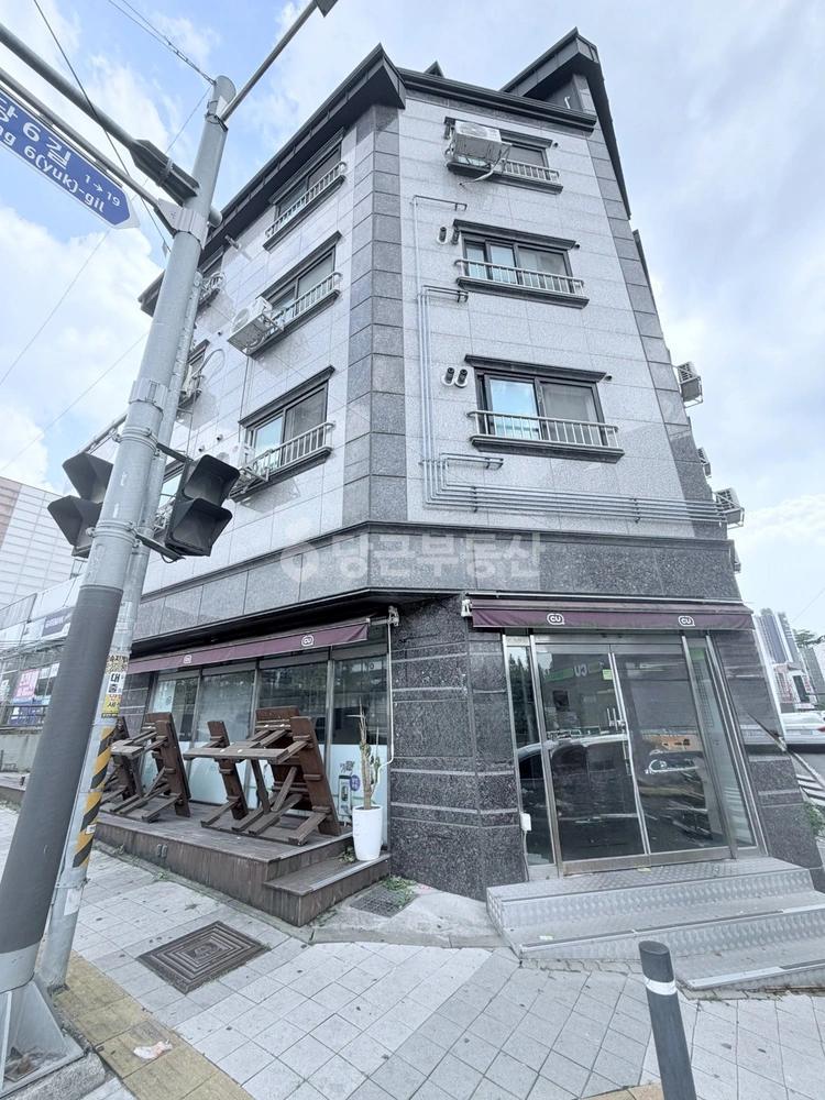 충청남도 천안시 서북구 불당동 상가 사진 1