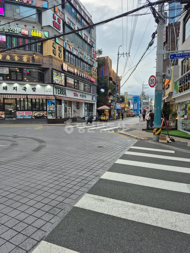 부산광역시 동래구 명륜동 상가 사진 1