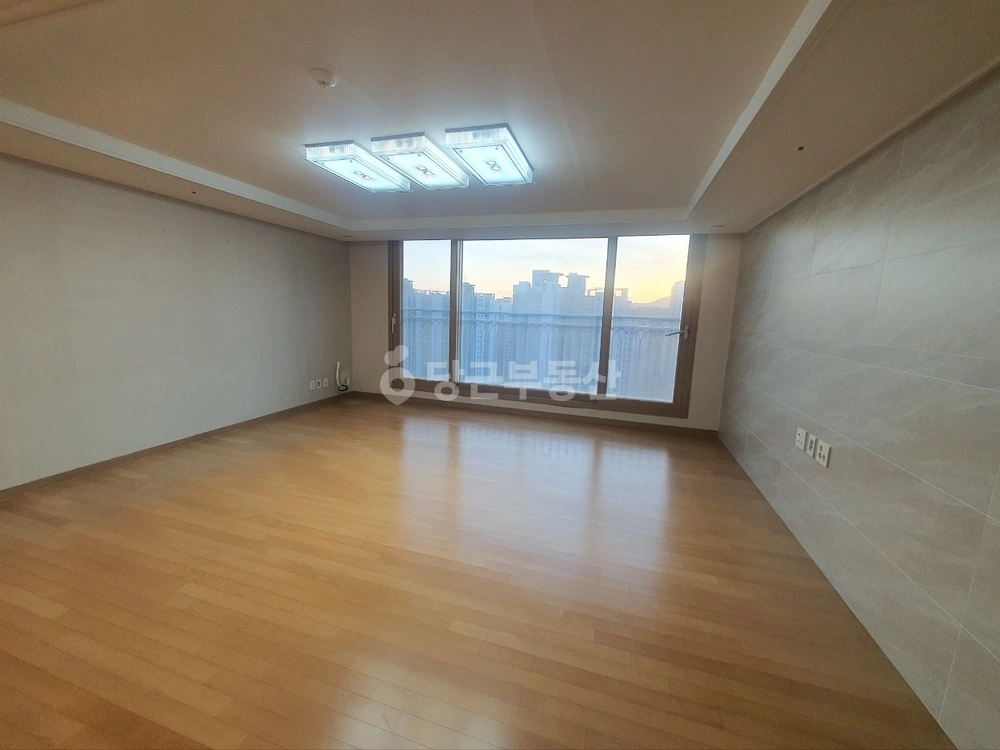 울산광역시 중구 유곡동 아파트 사진 1