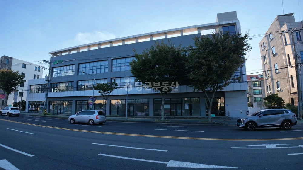 제주특별자치도 제주시 오라일동 상가 사진 1