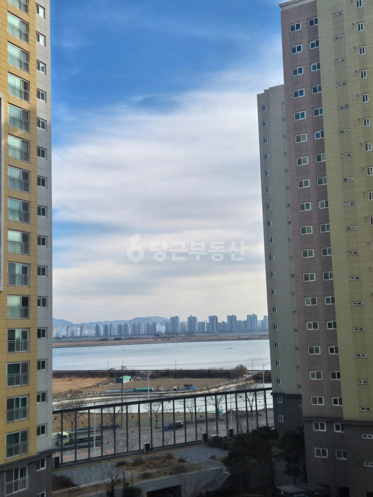부산광역시 강서구 화전동 아파트 사진 1
