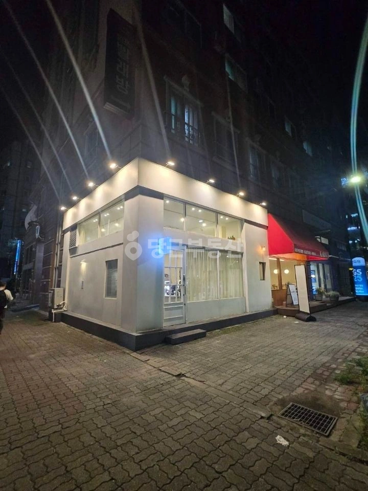대전광역시 유성구 궁동 상가 사진 1