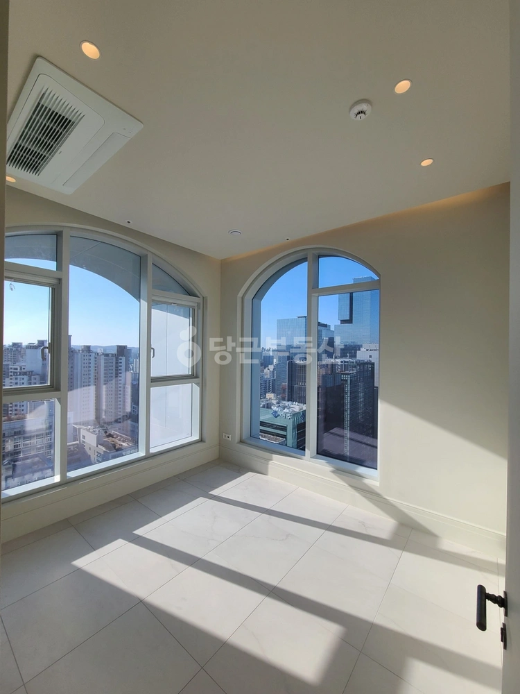 서울특별시 강남구 역삼동 오피스텔 사진 1