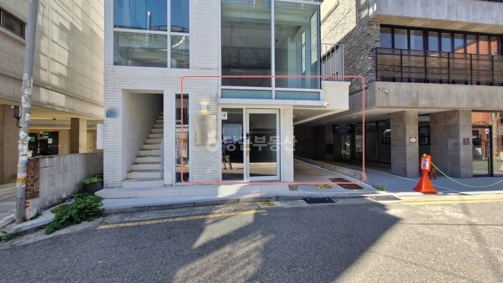 서울특별시 마포구 연남동 상가 사진 1