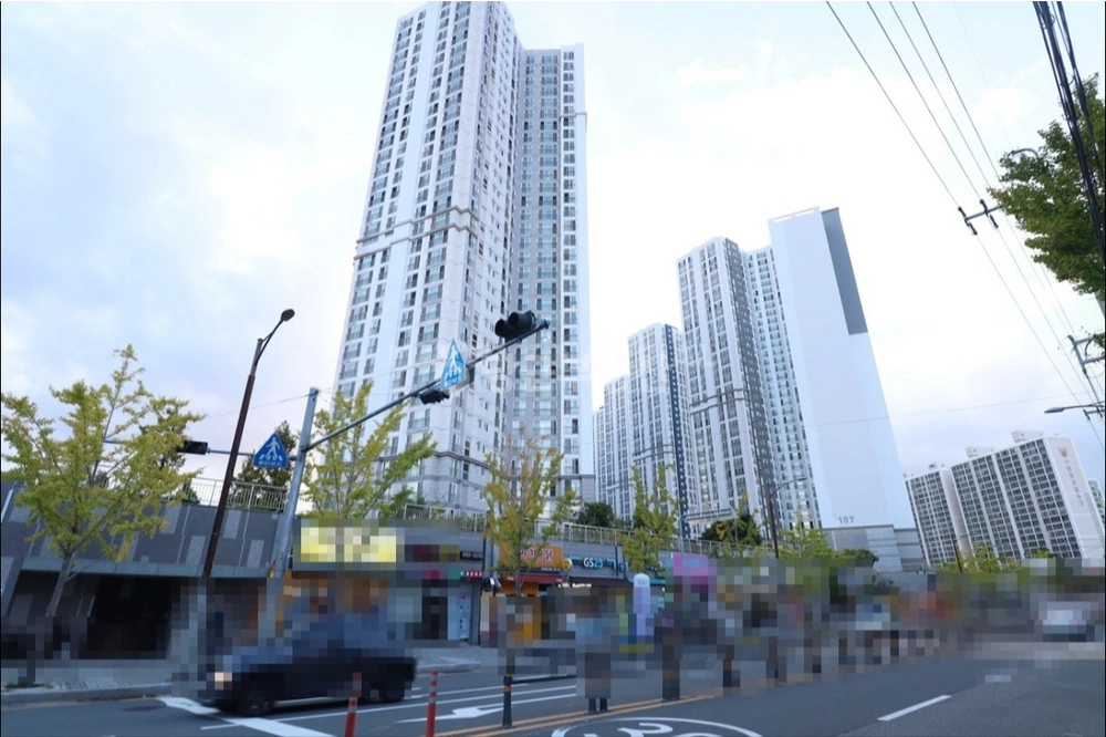 부산광역시 연제구 연산동 아파트 사진 1