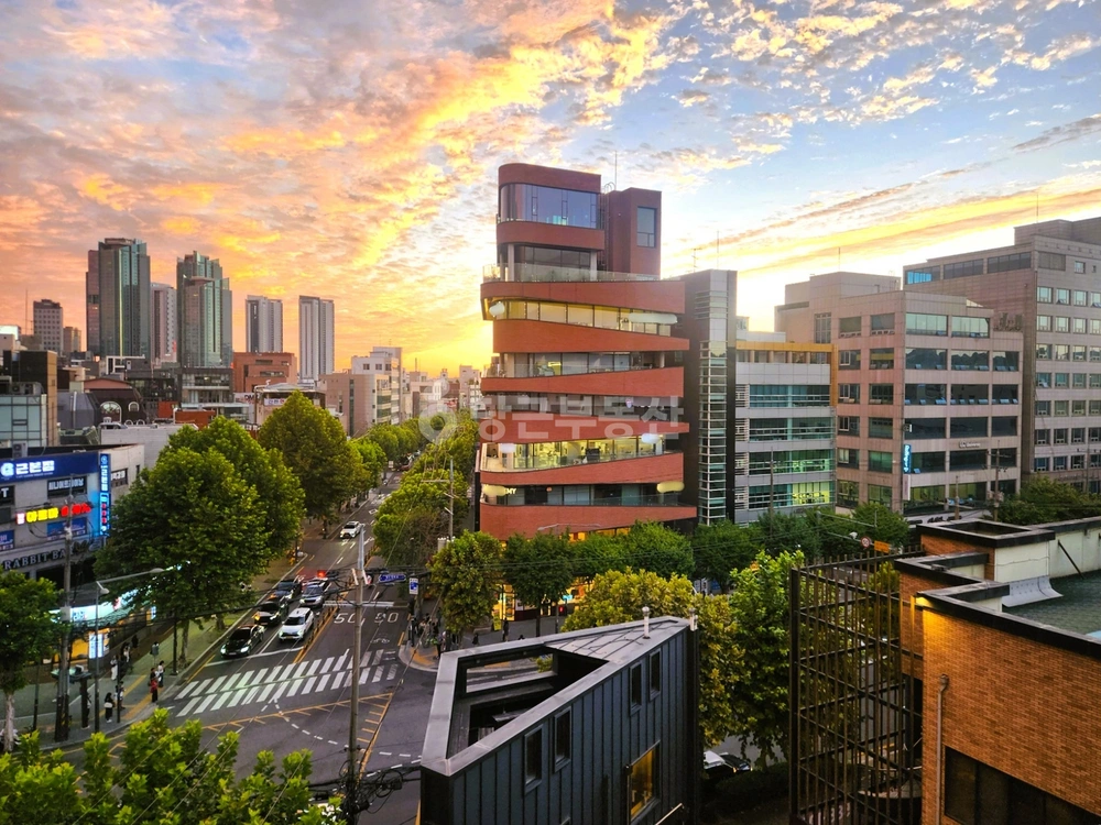 서울특별시 마포구 서교동 상가 사진 1