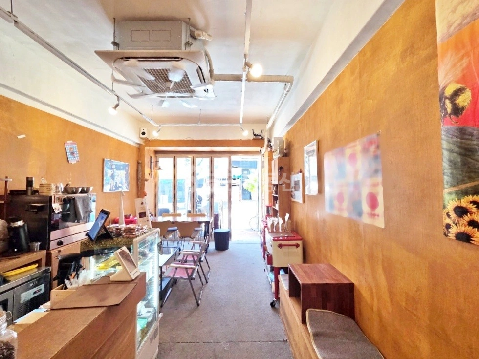 서울특별시 마포구 상암동 상가 사진 1