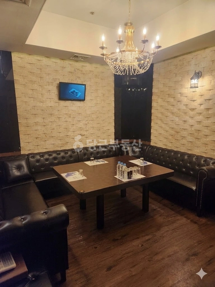 서울특별시 영등포구 여의도동 상가 사진 1