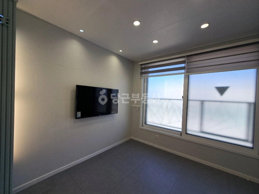대전광역시 서구 탄방동 원룸 사진 1