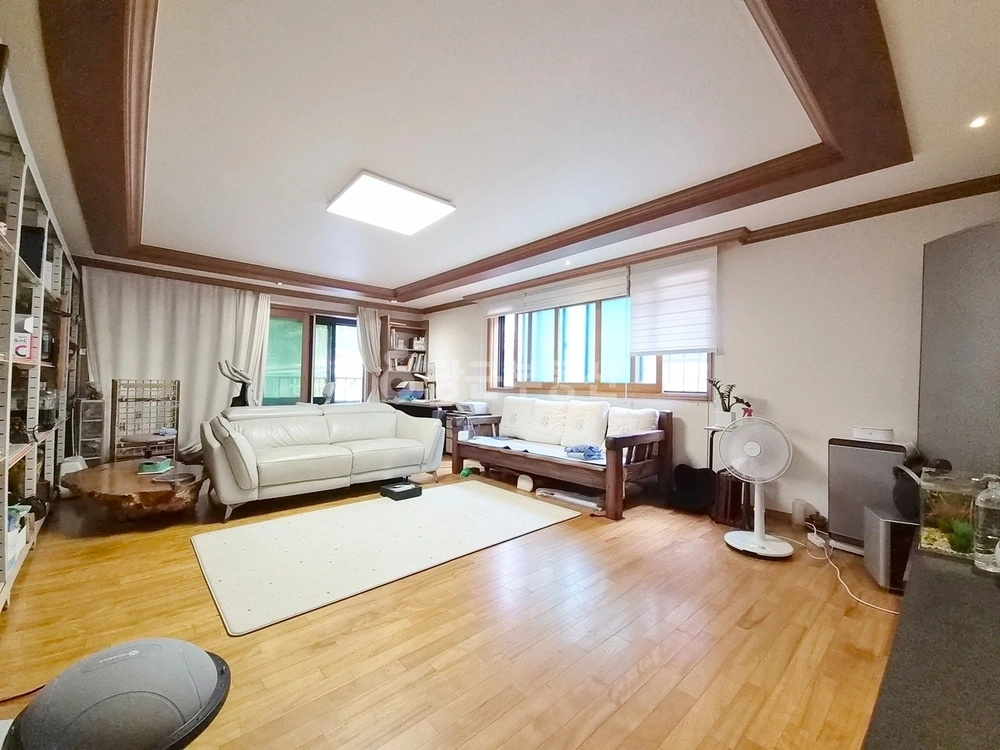 서울특별시 강남구 역삼동 건물 사진 1