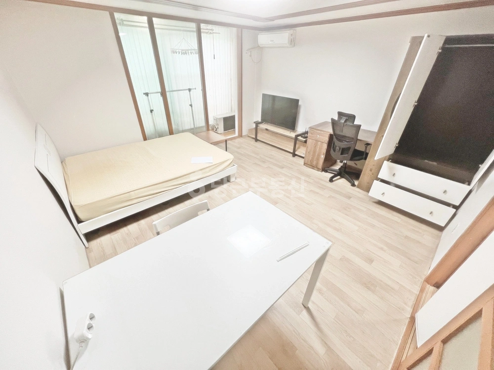 울산광역시 남구 삼산동 원룸 사진 1