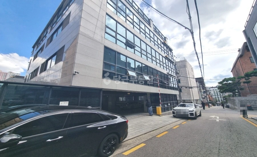 서울특별시 강남구 역삼동 건물 사진 1