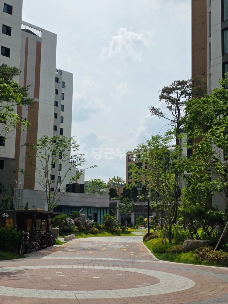 경기도 수원시 팔달구 지동 아파트 사진 1