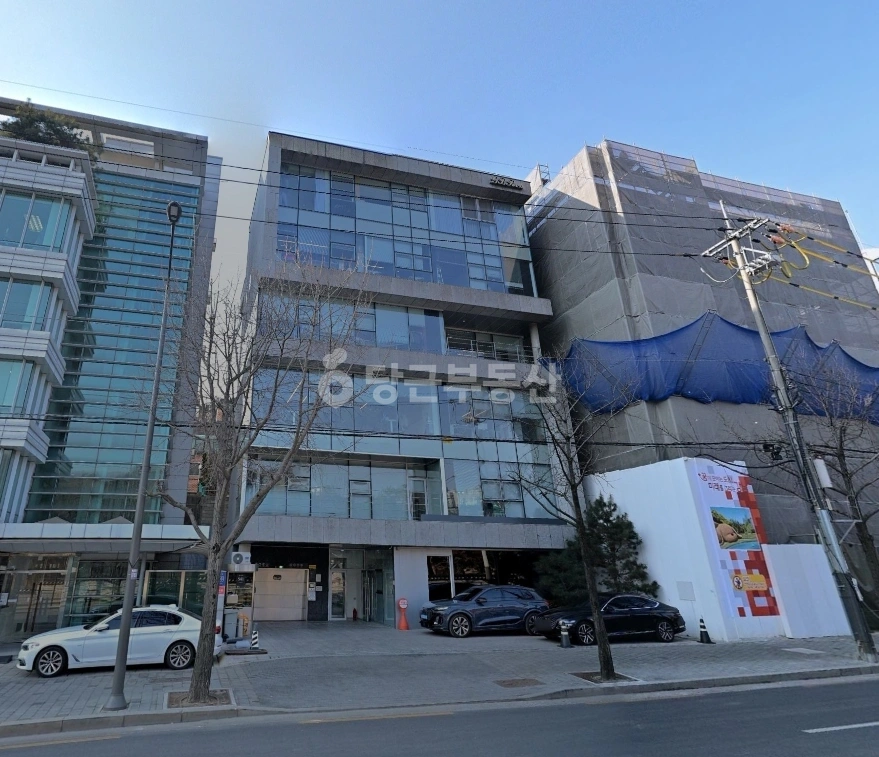 서울특별시 강남구 역삼동 건물 사진 1