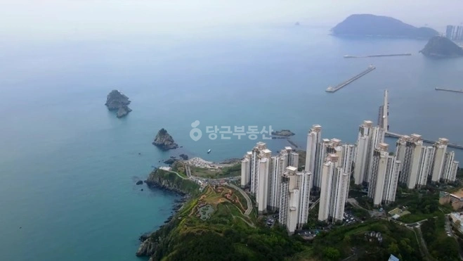 부산광역시 남구 용호동 아파트 사진 1