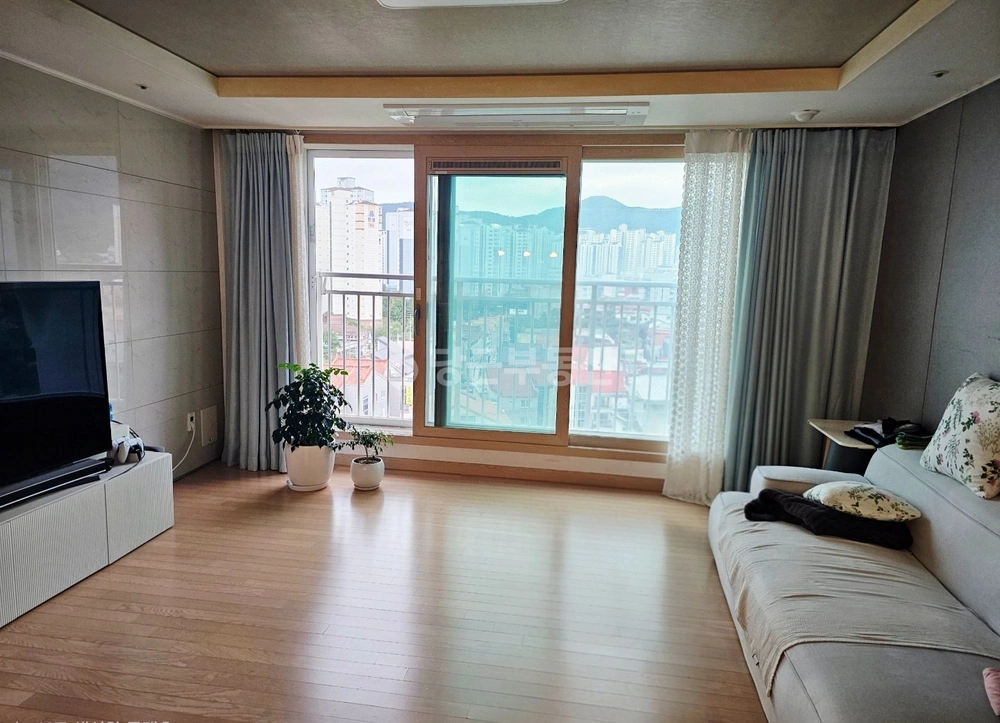 경상남도 김해시 관동동 아파트 사진 1